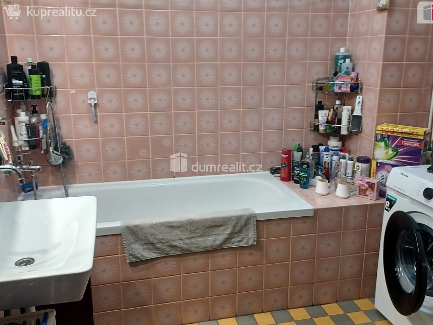 Prodej  činžovního domu 265 m^2 Kamenická, Děčín 