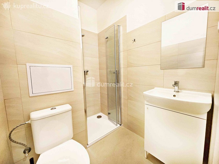 Pronájem bytu 1+kk 21 m^2 třída T. G. Masaryka, Roudnice nad Labem 