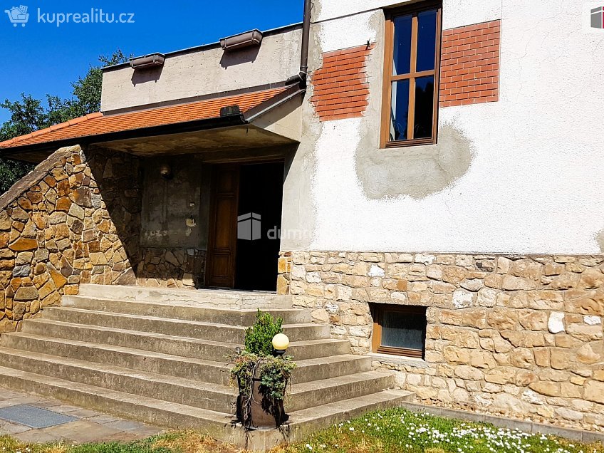 Prodej  rodinného domu 303 m^2 Plucárna, Hodonín 