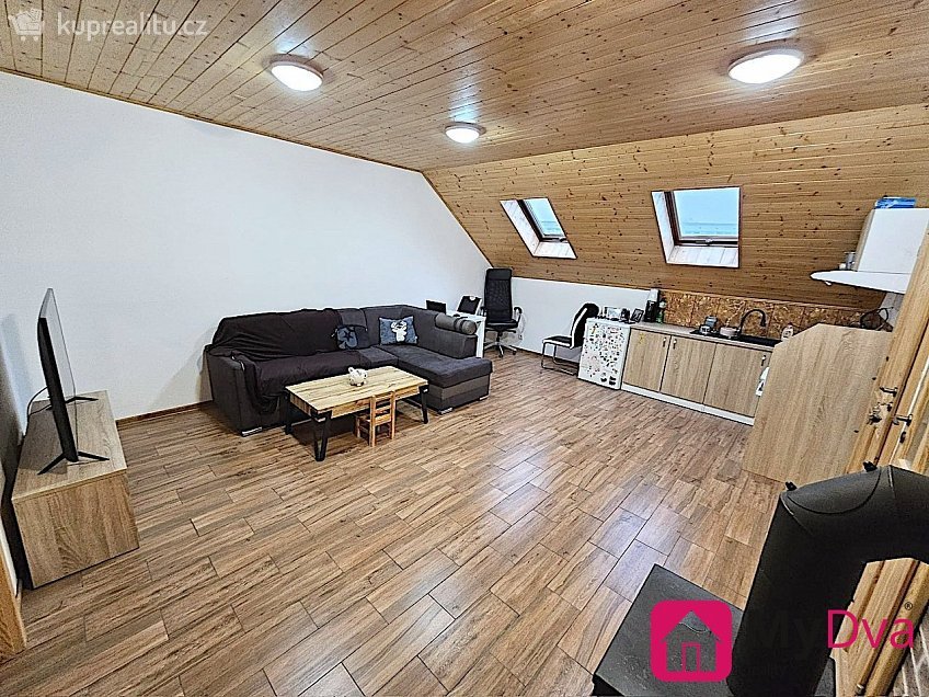 Pronájem bytu 3+kk 63 m^2 Poštovní, Znojmo 