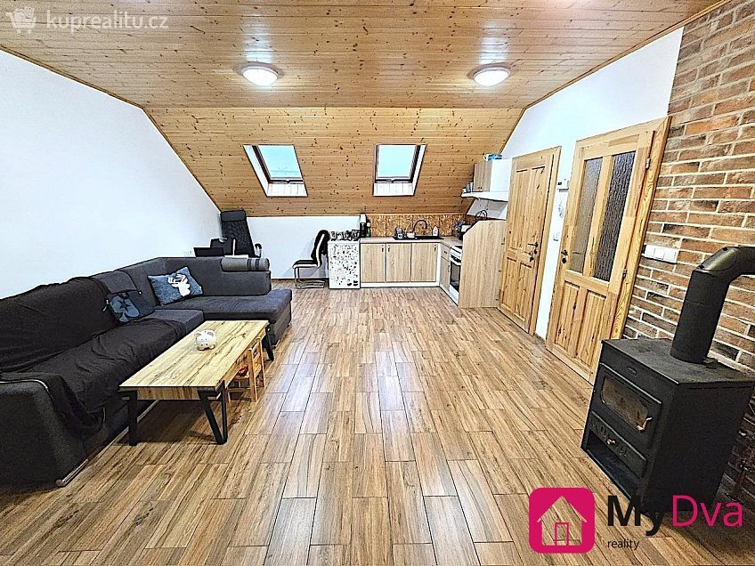 Pronájem bytu 3+kk 63 m^2 Poštovní, Znojmo 