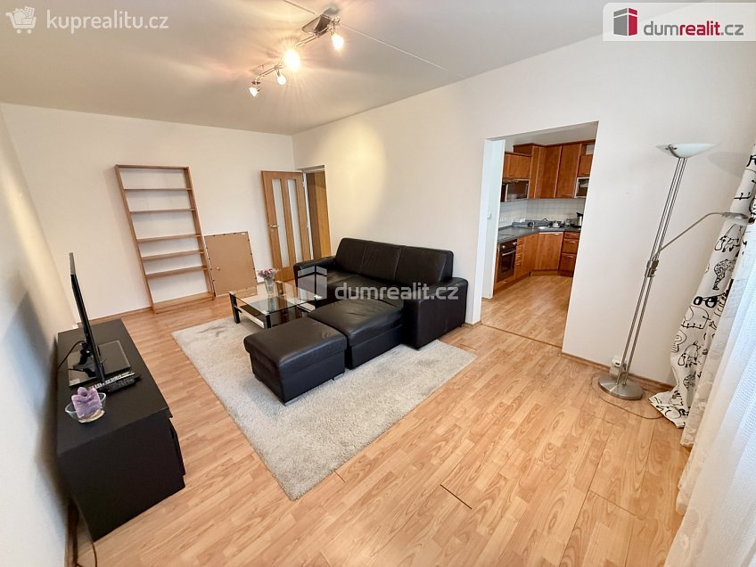 Pronájem bytu 2+1 61 m^2 Mirotická, Praha 4 