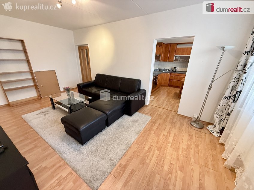 Pronájem bytu 2+1 61 m^2 Mirotická, Praha 4 