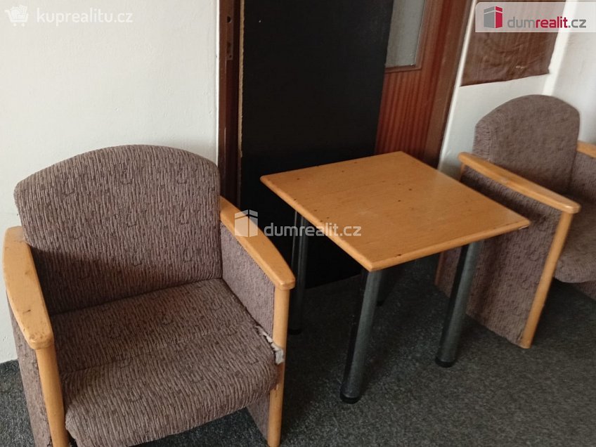 Pronájem bytu - pokoj 20 m^2 K výtopně, Praha-Zbraslav 