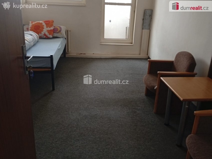 Pronájem bytu - pokoj 20 m^2 K výtopně, Praha-Zbraslav 