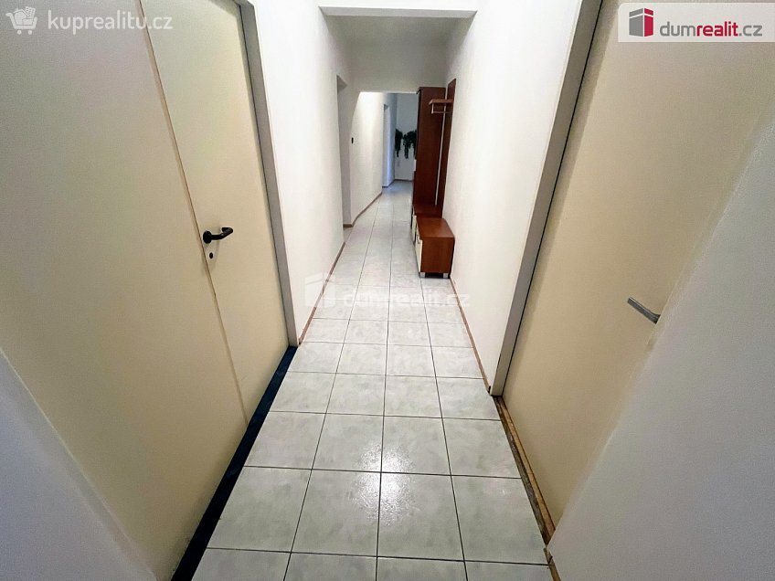 Pronájem  obchodních prostor 134 m^2 Jižní, Uherské Hradiště 