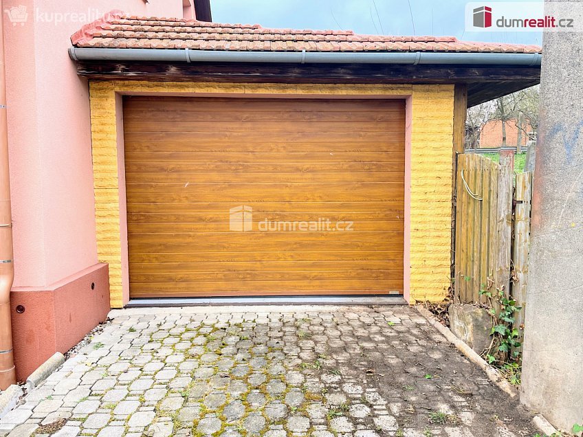 Pronájem  obchodních prostor 134 m^2 Jižní, Uherské Hradiště 