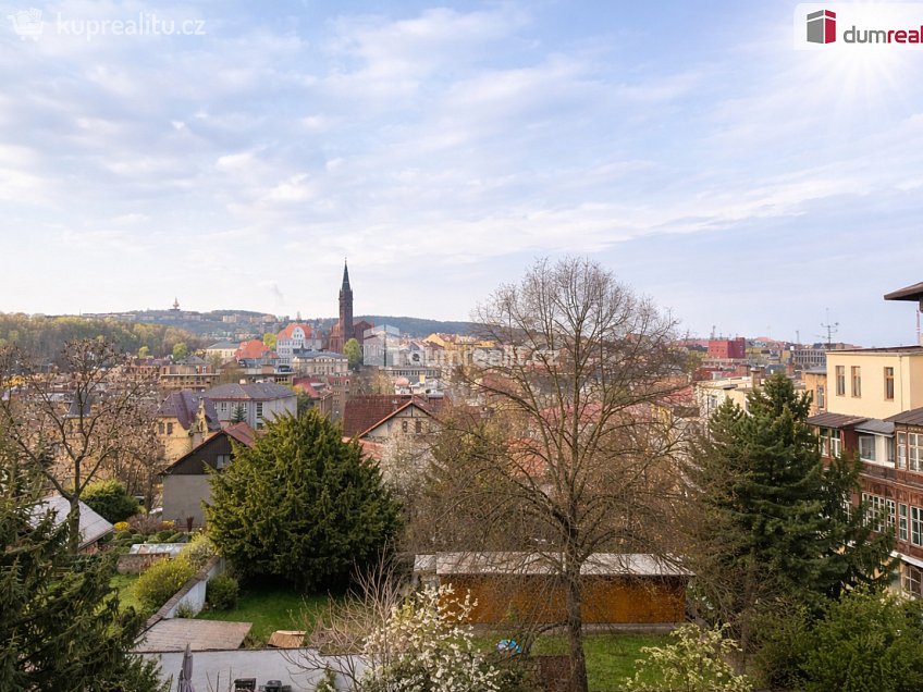 Pronájem bytu 2+kk 66 m^2 Baarova, Teplice 