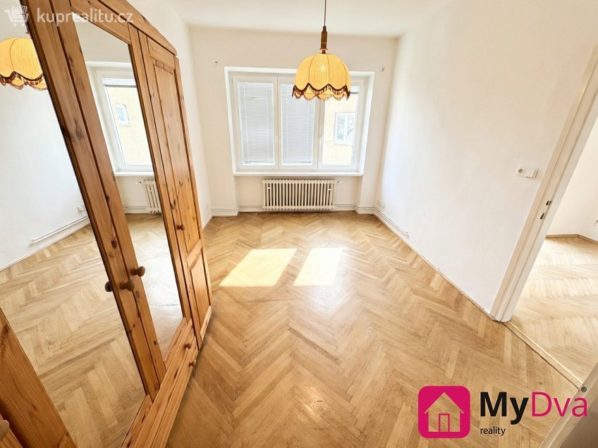 Pronájem bytu 3+1 110 m^2 Rooseveltova, Znojmo 