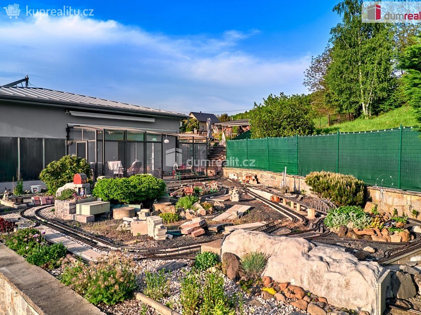 Prodej  vily 296 m^2 Vítězství, Děčín 