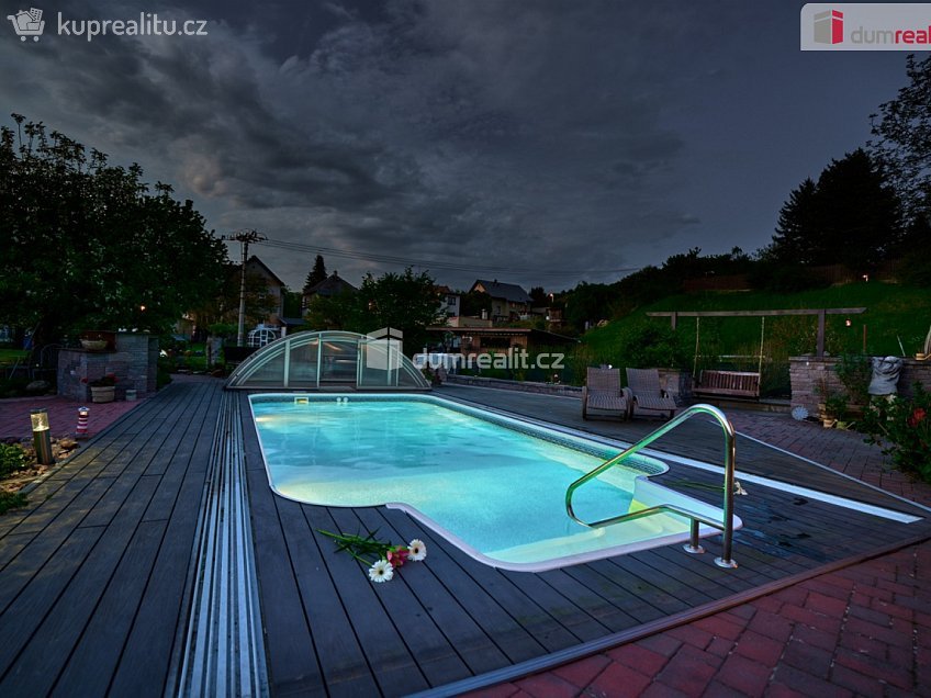 Prodej  vily 296 m^2 Vítězství, Děčín 