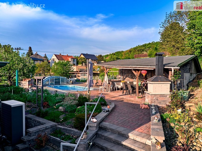 Prodej  vily 296 m^2 Vítězství, Děčín 