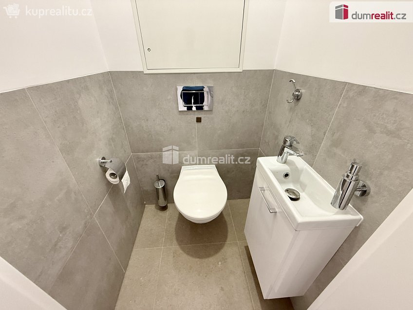 Pronájem bytu 3+kk 98 m^2 Dvořákova, Velké Přílepy 