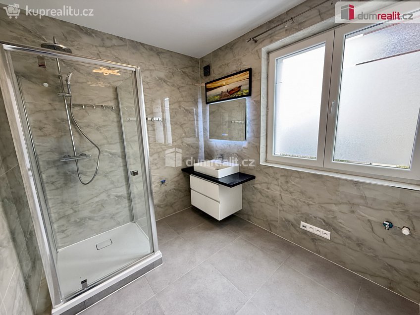 Pronájem bytu 3+kk 98 m^2 Dvořákova, Velké Přílepy 