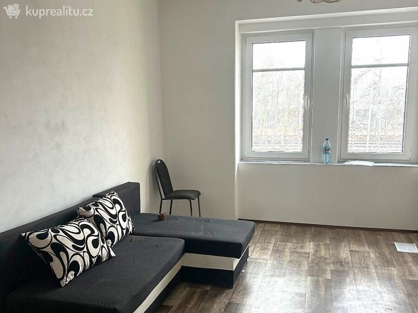Pronájem bytu 2+1 42 m^2 Cheb 22, Cheb 