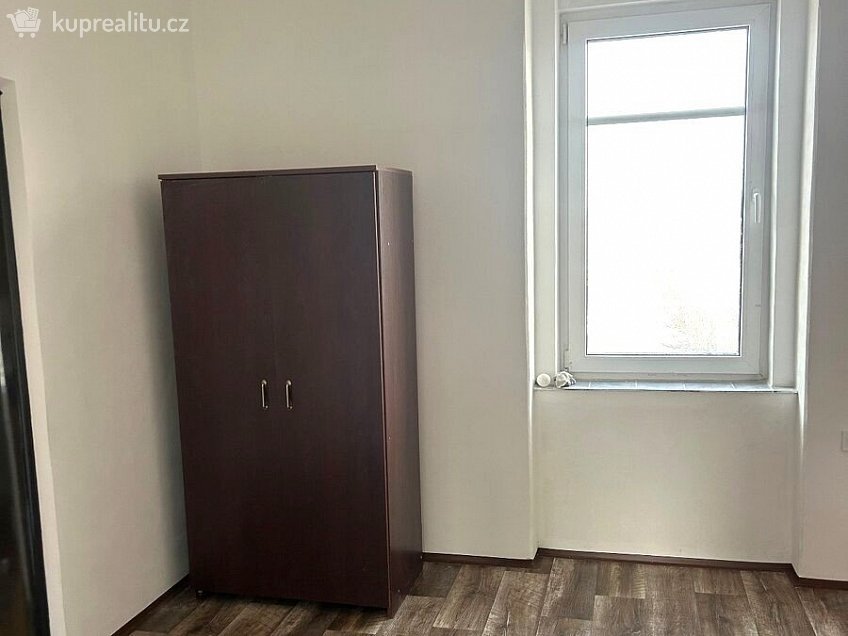 Pronájem bytu 2+1 42 m^2 Cheb 22, Cheb 