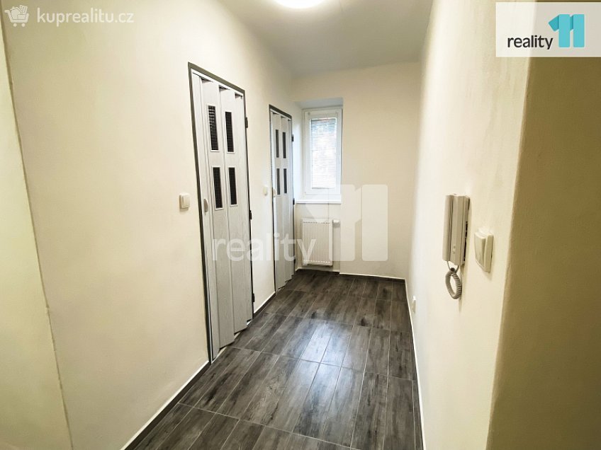 Pronájem bytu 2+1 46 m^2 Mohylová, Plzeň 