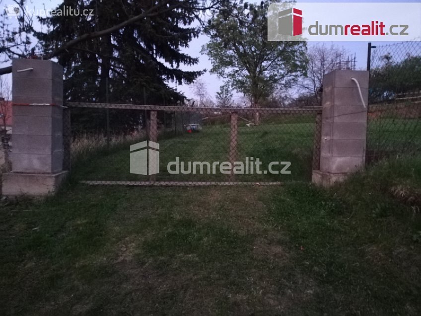 Pronájem  pozemku 1168 m^2 Modlany, Modlany 