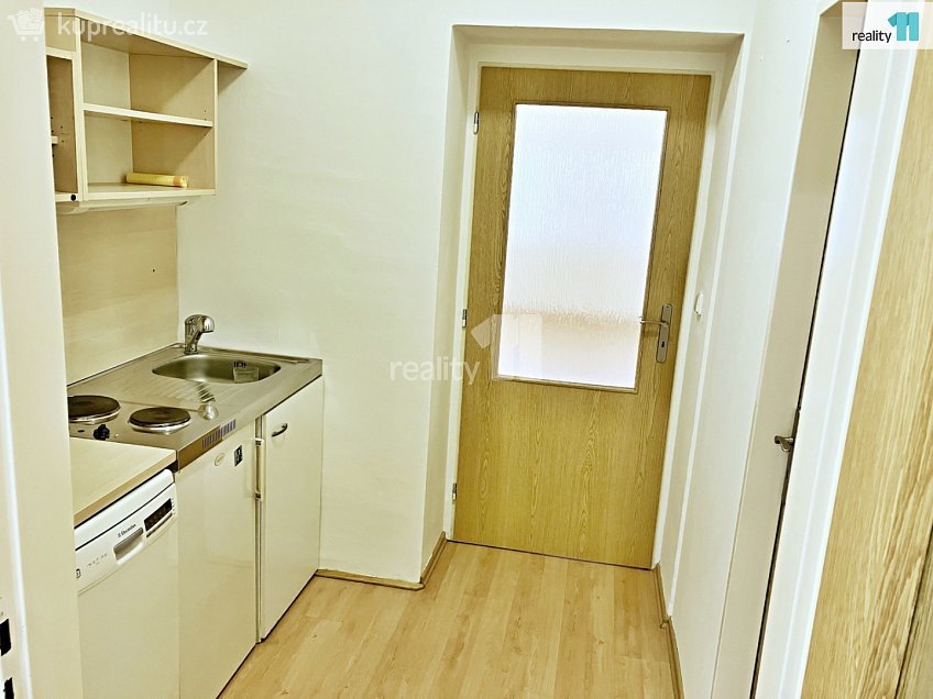 Prodej  kanceláře 65 m^2 Rubešova, Plzeň 