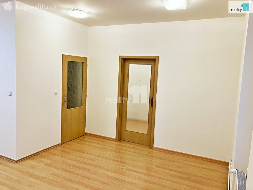 Prodej  kanceláře 65 m^2 Rubešova, Plzeň 