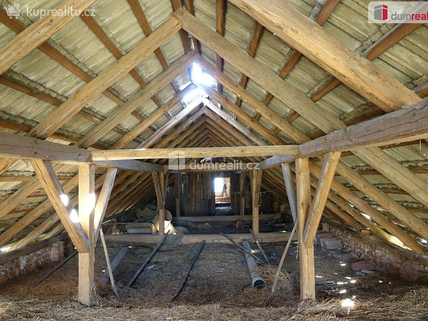 Prodej  rodinného domu 95 m^2 Postupice, Postupice 