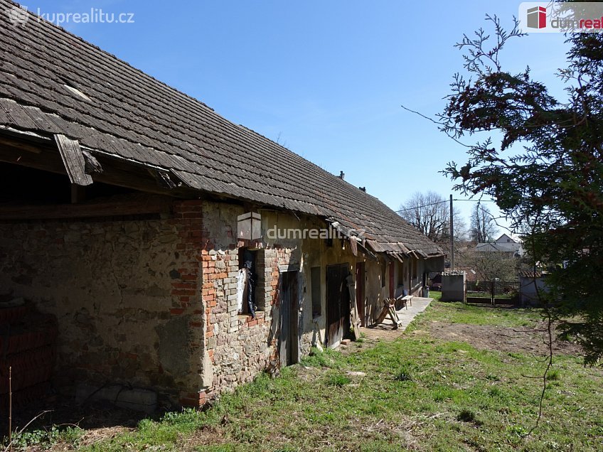 Prodej  rodinného domu 95 m^2 Postupice, Postupice 