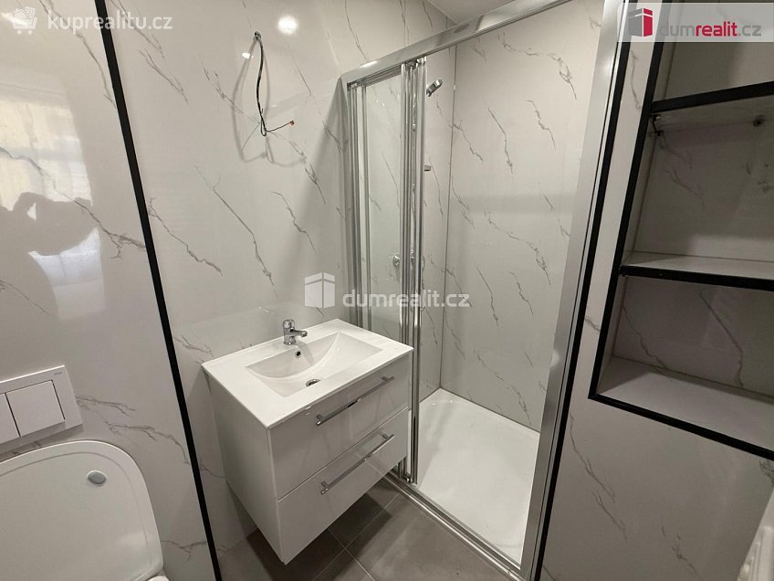 Pronájem bytu 1+kk 35 m^2 Nehrova, Mariánské Lázně 