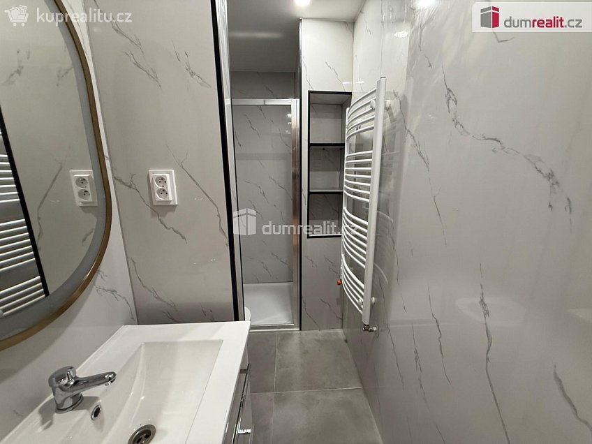Pronájem bytu 1+kk 35 m^2 Nehrova, Mariánské Lázně 