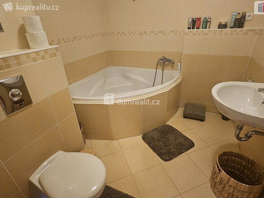 Prodej bytu 2+kk 55 m^2 Radouňova, Praha-Řeporyje 