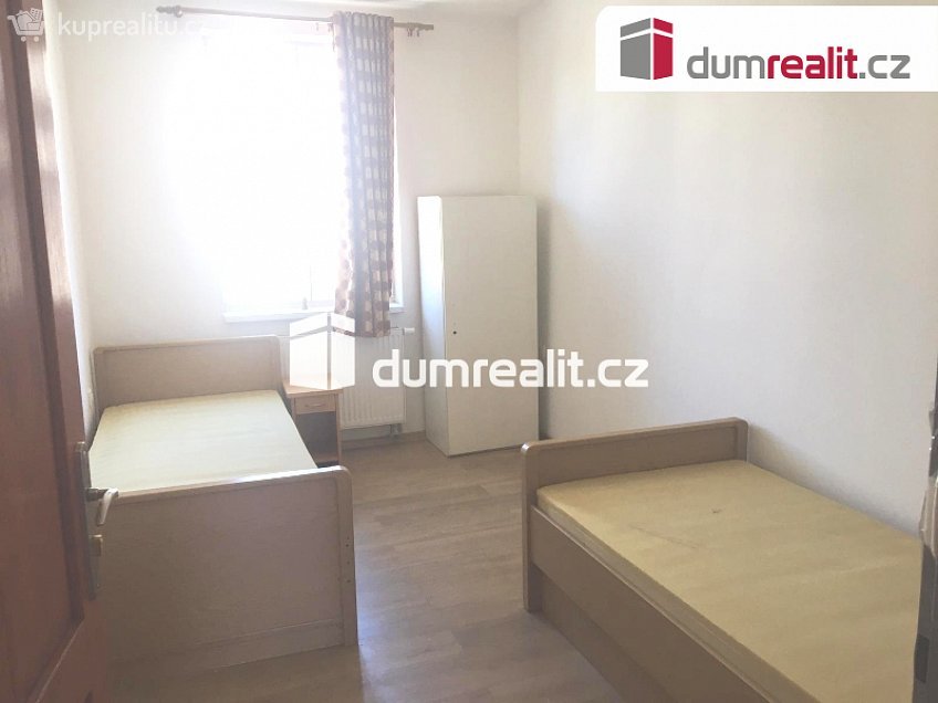 Pronájem bytu 3+kk 55 m^2 Zenklova, Praha 8 