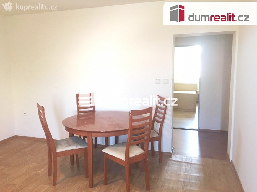 Pronájem bytu 3+kk 55 m^2 Zenklova, Praha 8 