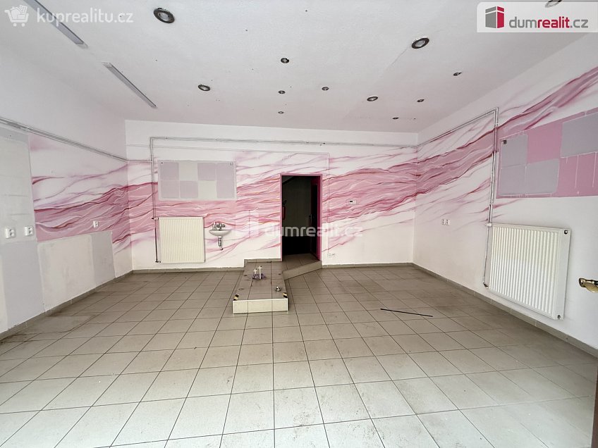 Pronájem  obchodních prostor 20 m^2 Palackého, Slaný 