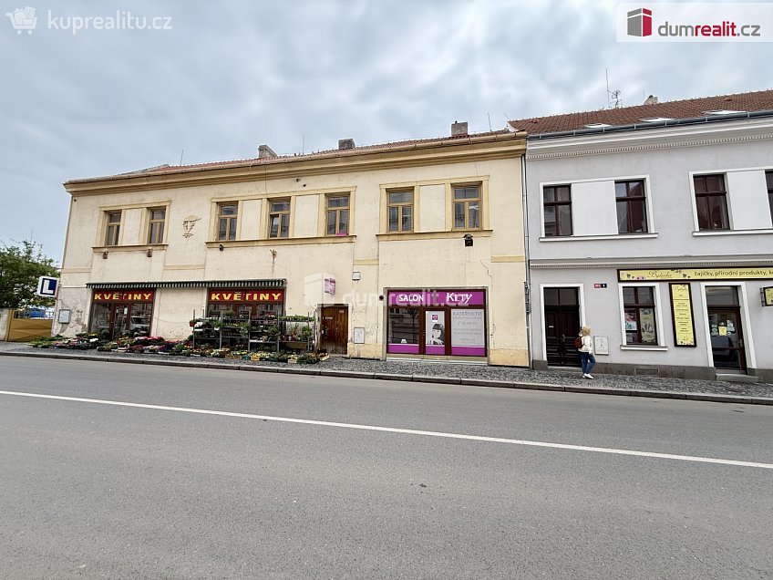 Pronájem  obchodních prostor 20 m^2 Palackého, Slaný 