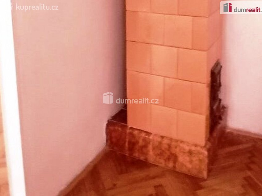 Pronájem bytu 3+1 75 m^2 Dlouhá, Cheb 