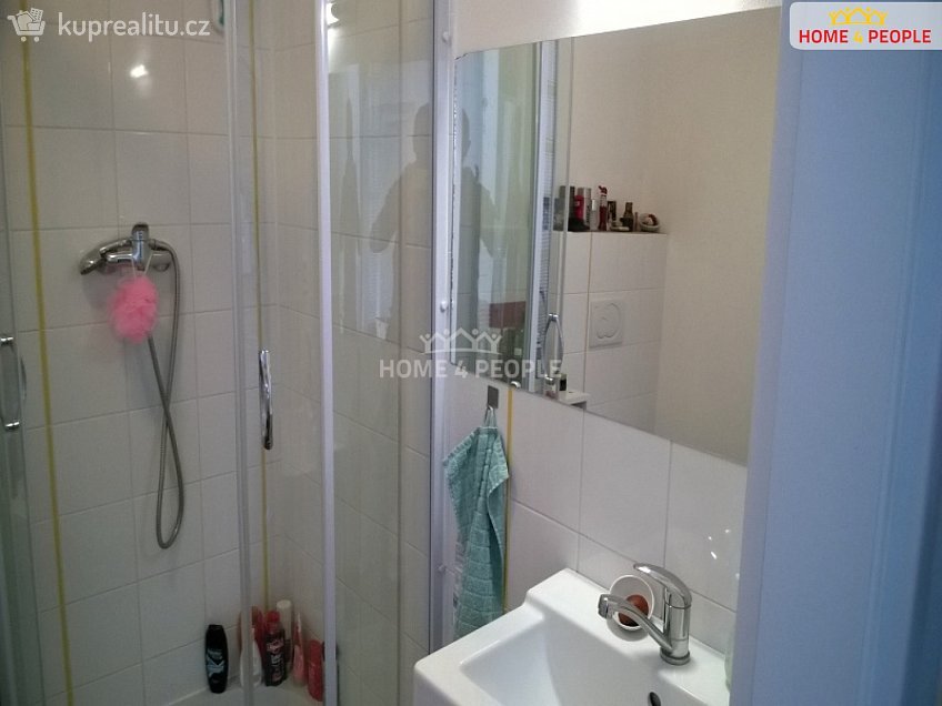 Pronájem bytu 2+kk 50 m^2 Churého, Brno 