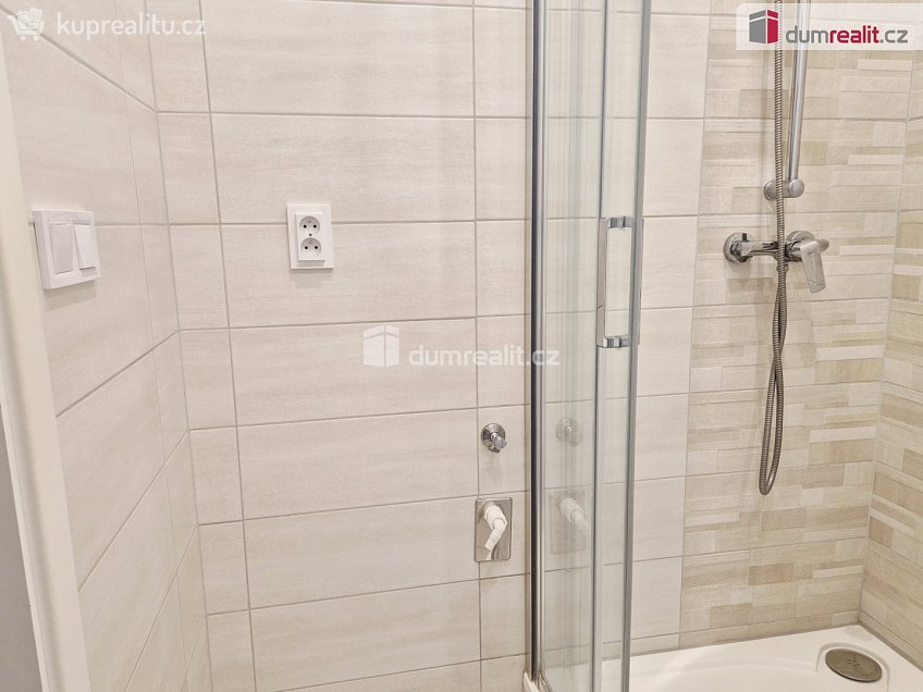 Pronájem bytu 3+1 64 m^2 Na Vyhlídce, Kaplice 