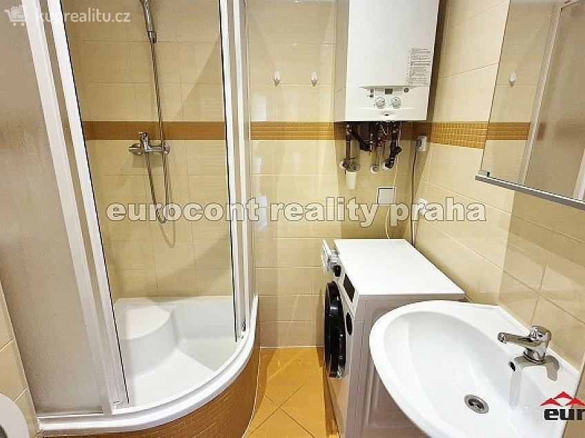 Pronájem bytu 2+1 45 m^2 Novgorodská 936, Praha 10 10100