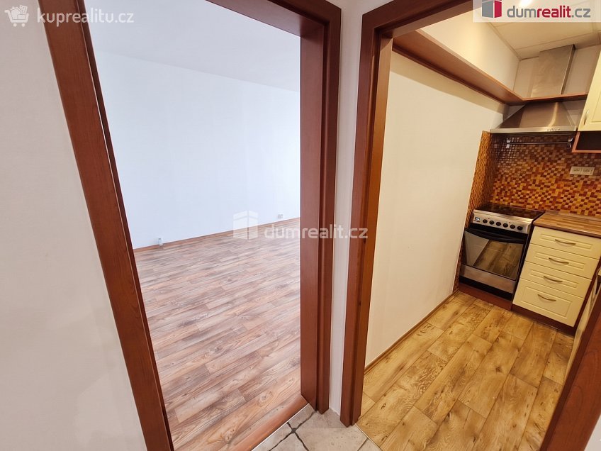 Prodej bytu 3+kk 58 m^2 Stavbařů, Roudnice nad Labem 