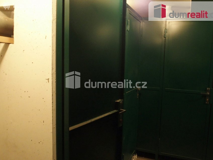 Pronájem bytu 2+kk 63 m^2 Nad Krocínkou, Praha 9 