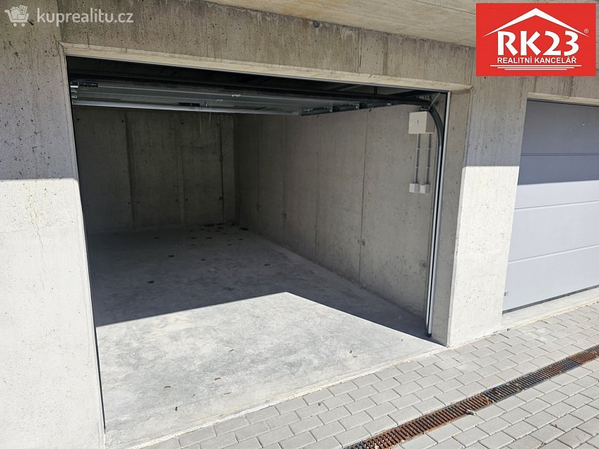 Pronájem  garáže 19 m^2 Královské svahy, Lázně Kynžvart 