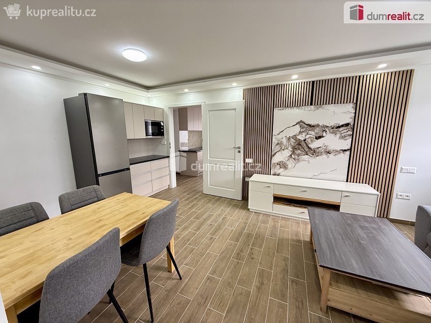 Pronájem  rodinného domu 99 m^2 Dvořákova, Velké Přílepy 