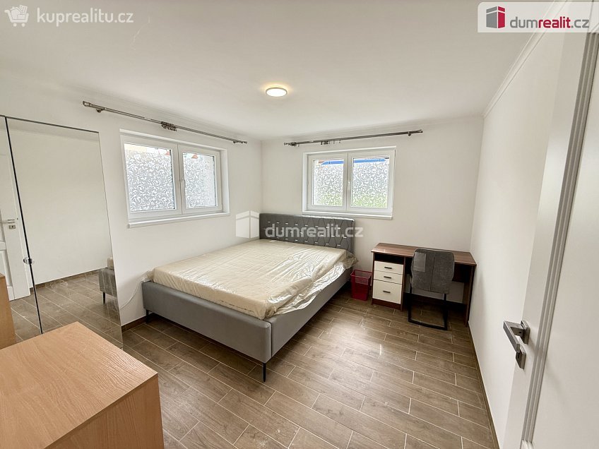 Pronájem  rodinného domu 99 m^2 Dvořákova, Velké Přílepy 