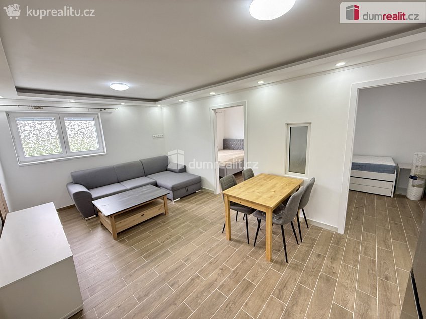 Pronájem  rodinného domu 99 m^2 Dvořákova, Velké Přílepy 