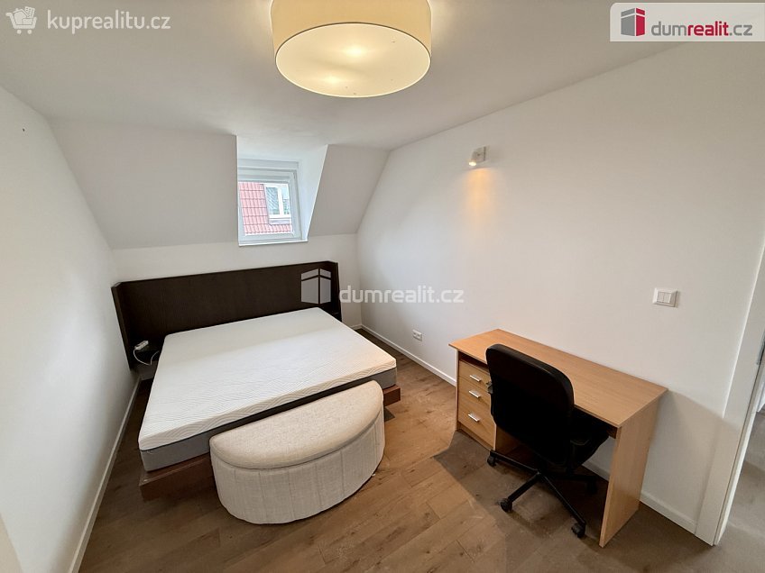 Pronájem  rodinného domu 85 m^2 Dvořákova, Velké Přílepy 