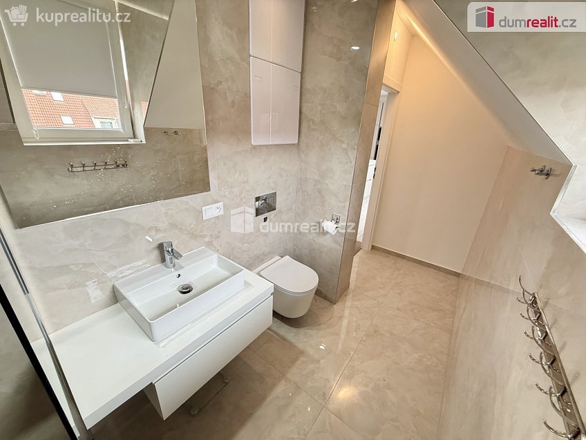 Pronájem  rodinného domu 85 m^2 Dvořákova, Velké Přílepy 