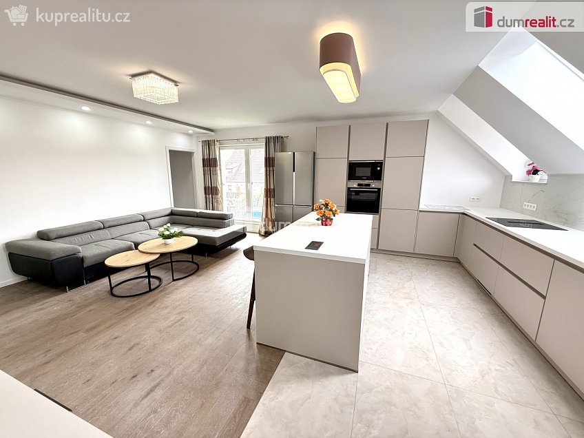 Pronájem  rodinného domu 85 m^2 Dvořákova, Velké Přílepy 