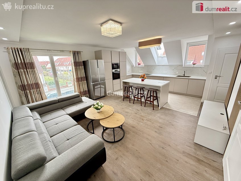 Pronájem  rodinného domu 85 m^2 Dvořákova, Velké Přílepy 