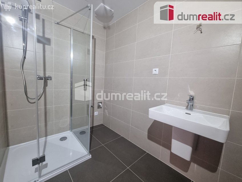 Pronájem bytu 3+kk 64 m^2 Zásmucká, Kolín 