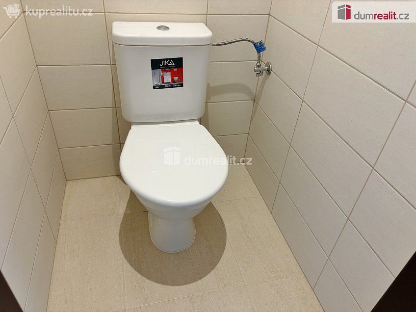 Pronájem bytu 2+kk 45 m^2 Petržílkova, Praha 13 