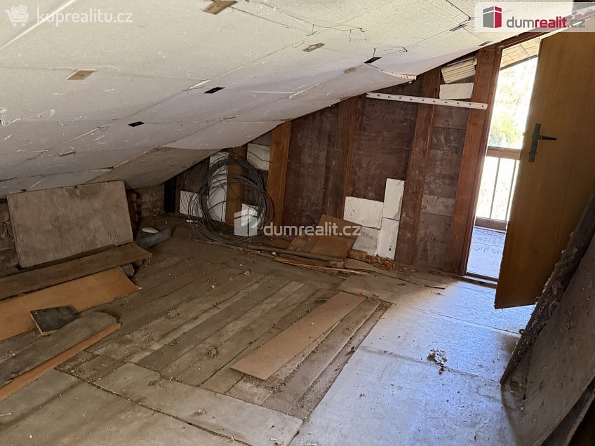 Prodej  zahrady 583 m^2 V Cihelnách, Veltrusy 